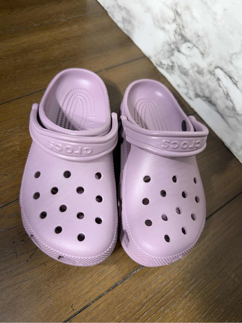 Crocs Womens size 6 NWOT Classic Clog - Lavender Pink
